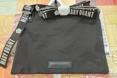 MARY QUANT ロゴストラップショルダーバッグ ノベルティ
