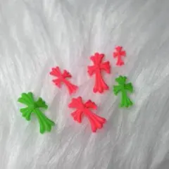 クロス型ネイルパーツ 6個セット 赤緑