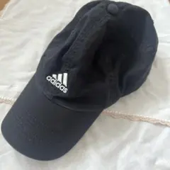 adidas キャップ　ブラック　フリーサイズのサムネイル