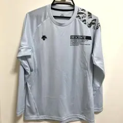 【新品試着のみ】DESCENTE 長袖シャツ ライトブルー　サイズM バレー