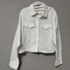 新品未使用 アプワイザーリッシェ ホワイト 長袖シャツ クロップド丈 ショート丈のサムネイル
