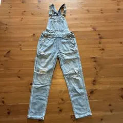 GAP ダメージデニムオーバーオール