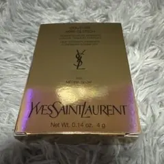 YSLクチュール ミニ クラッチ アイシャドウ 500