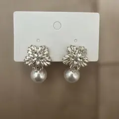 フラワー ビジュー パール ピアス　結婚式