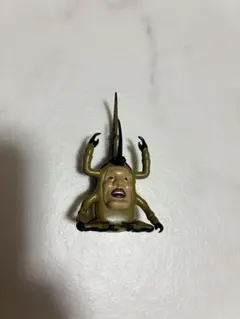 こびと図鑑　カブトヨソオイ　フィギュア ガチャ