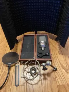 Neumann コンデンサーマイク　TLM103 ショックマウント、付きのサムネイル