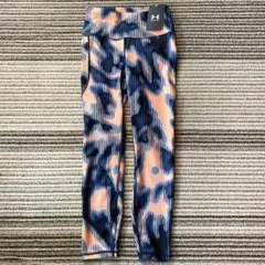 新品タグ付き　アンダーアーマー アンクルレギンス　S ヒートギア　レディース