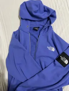 THE NORTH FACE ノースフェイス パーカー 青色 希少価値あり‼️