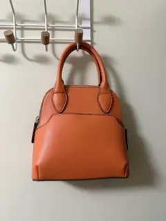 オレンジ レザー ハンドバッグ