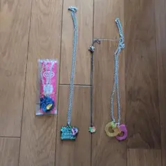 カラフルなネックレス4点セット