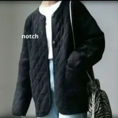 新品タグ付／ノッチ　キルティング　ノーカラージャケット　ニット　ブラックのサムネイル