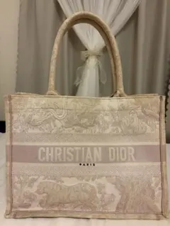 Dior クリスチャンディオール ブックトート ミディアム ピンクのサムネイル