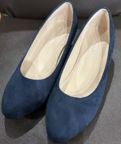 パンプス アーモンドトゥ スエード 疲れない