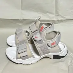 NIKE キャニオン サンダル 24