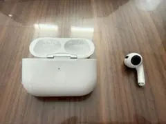 AirPods pro第1世代　充電ケースと片耳Lのみ