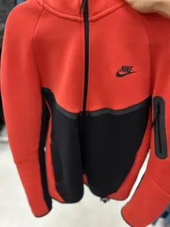 Nike テックフリースM レッド・ブラック