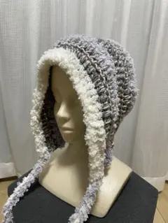 耳あて付きニット帽 グレー 白 ブルー