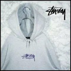 【STUSSY】パープルロゴ刺繍　裏起毛　プルオーバーパーカー