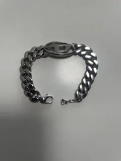ディーゼルシルバー チェーンブレスレット