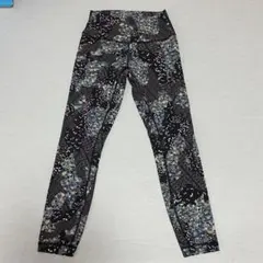 ヨガウェア lululemon Asia Fit レギンス 花柄 L - メルカリ