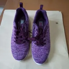 週末価格 [美品]YONEX パワークッション スニーカー 23cm