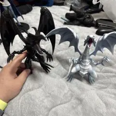 ドラゴンフィギュアセット 黒と白