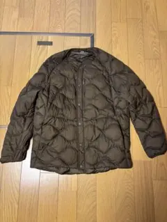 ホワイトマウンテニアリング ダウンジャケット