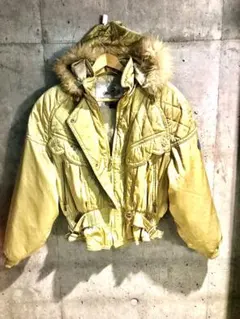 希少　DESCENTE 金ボタン　ファー付　キルティングジャケット　激安