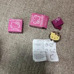 ハローキティバッグハンガー２個 セット。一つ未開封。