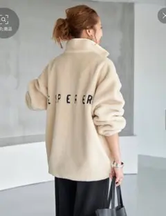 新品タグ付き⭐︎Spick&Span バックロゴボアブルゾン　アイボリー36