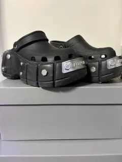 2026年最新】balenciaga crocs 42の人気アイテム - メルカリ