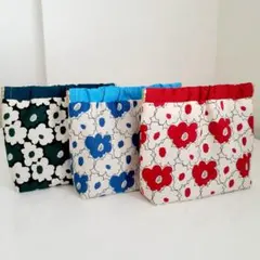 北欧　花柄　　バネポーチ　3点セット　ハンドメイド　ポーチ　赤　水色　緑