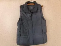 104053 ユニクロ　ダウンベスト　グレー　サイズXL