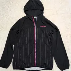 【adidas】 レデース，フード付きストライプジャケット・アウターのサムネイル