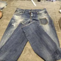 DSQUARED2ダメージデニムパンツ