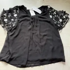 【新品・未使用】黒 シフォン トップス 刺繍フリル