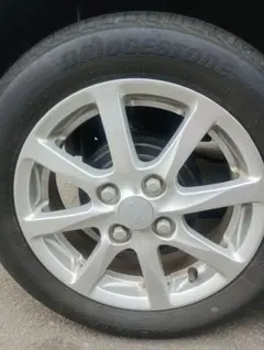 ダイハツ純正 14インチ アルミホイール 155/65R14のサムネイル
