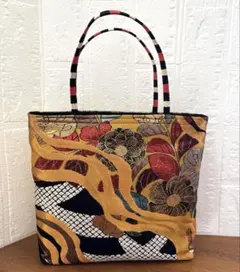 帯リメイクトートバッグ　辻ヶ花柄 松皮菱箔唐織　ハンドメイド　正絹のサムネイル