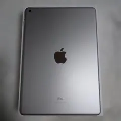 Apple iPad シルバー 本体9世代　画面キズ無し！！