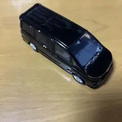 ミニカー トヨタ ヴォクシー ブラック1／43非売品ミニカーのサムネイル