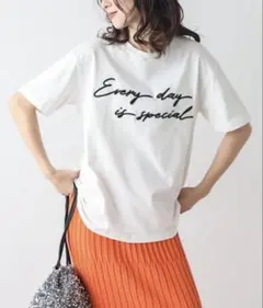 シュガービスケット Tシャツ 白 ロゴのサムネイル