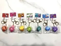 ミャクミャク　サンリオ　キーホルダー　推しカラー　コンプリート（7個）セット