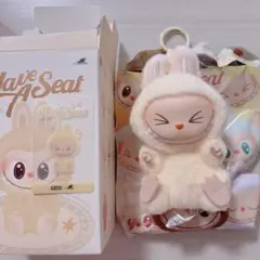 ラブブ　ハブアシート　SISI popmart labubu