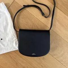 A.P.C. ショルダーバッグ ブラックのサムネイル