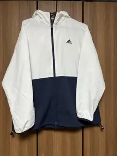 adidasウィンドブレーカーレディース