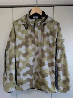 アディダス　カモフラージュ ナイロンジャケット