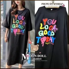 【～3L4L相当】カラフルロゴゆったりTシャツワンピース*黒