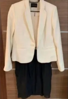 フォーマルドレス　スーツ　Mサイズ