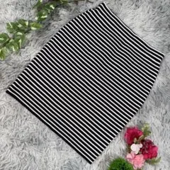 ✨23区✨サイズ36(S) ストライプ タイトスカート 黒と白