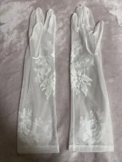ワタべウェディング ウェディンググローブ ロング花柄刺繍 ホワイト光沢